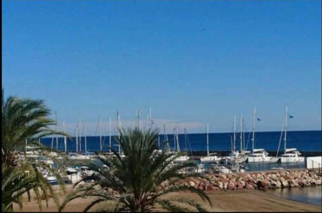 Beachfront Vila Valencia Luaran gambar