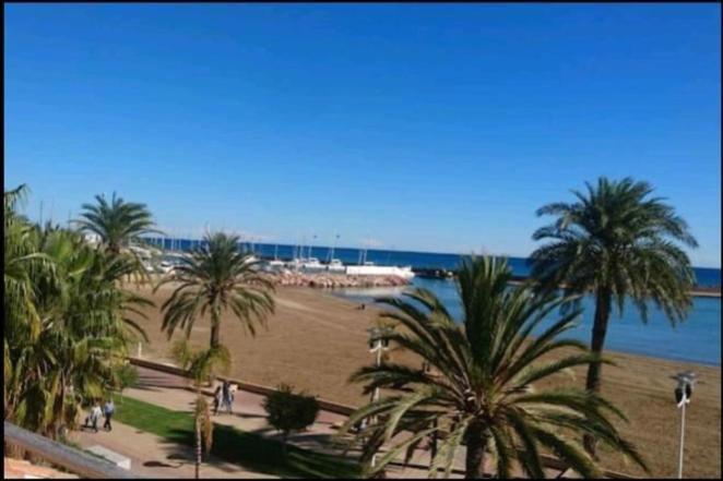 Beachfront Vila Valencia Luaran gambar