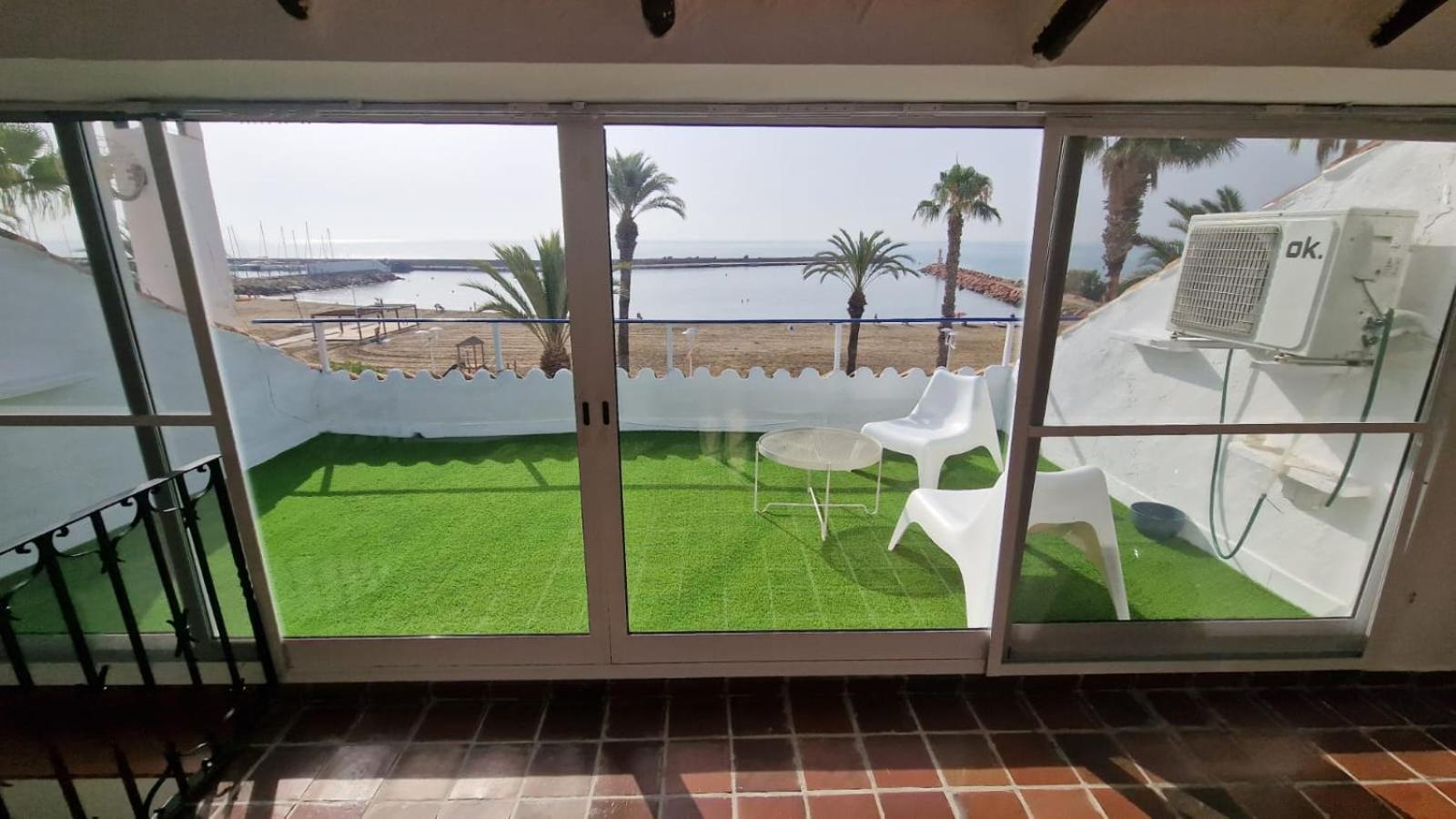 Beachfront Vila Valencia Luaran gambar